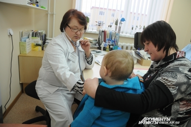 В поликлиниках врачи хорошо знают своих пациентов. Фото: АиФ/ Максим Кармаев