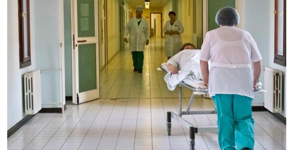 "На грани нервного срыва": медсестры симферопольской больницы рассказали об ужасах своей работы