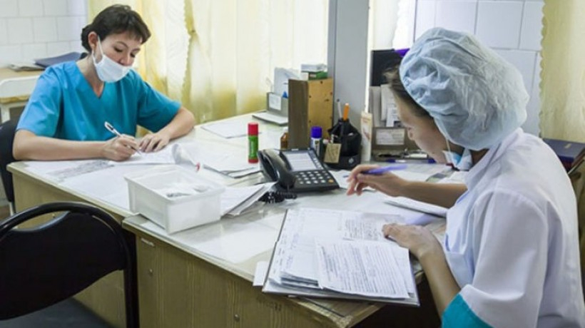 Оренбургский профсоюз потребовал повысить оклады врачам и медсестрам