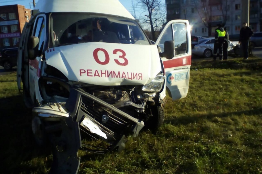 В Тольятти в ДТП пострадали сотрудники скорой помощи