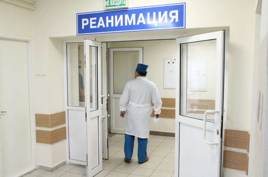 В Госдуме предложили разрешить родственникам навещать пациентов в реанимации