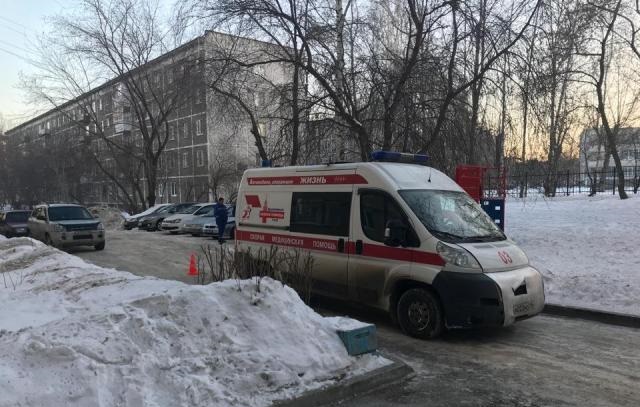 В Свердловской области водитель скорой помощи сбил женщину-врача, которую привёз на вызов