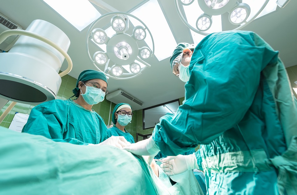 Пациенту ОКБ в Рязанской области удалили опухоль головного мозга через нос