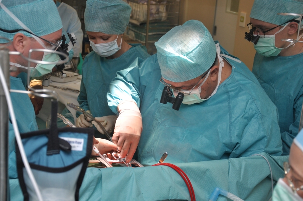 Кубанские врачи спасли пациента с редким видом опухоли