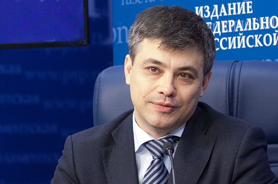 Председатель Комитета Госдумы по охране здоровья Дмитрий Морозов