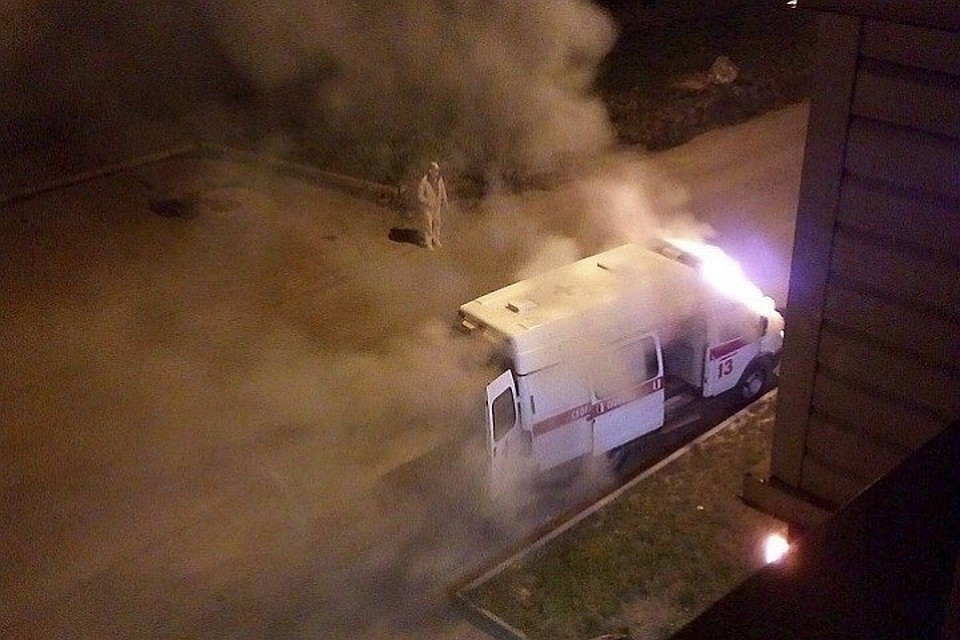 В Кемерове загорелась машина скорой помощи