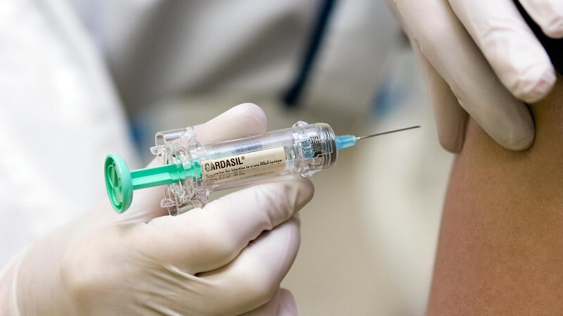 Для борьбы с раком шейки матки ОНФ просит внести ВПЧ в Нацкалендарь прививок