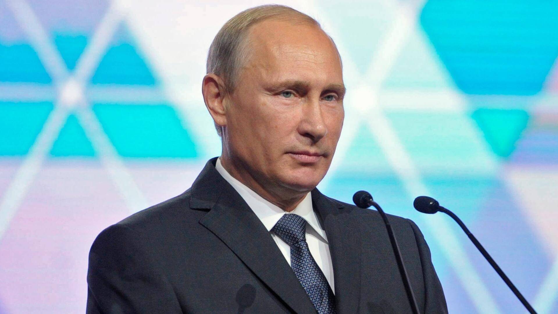 Путин заявил, что нужно двигаться к электронной торговле лекарствами