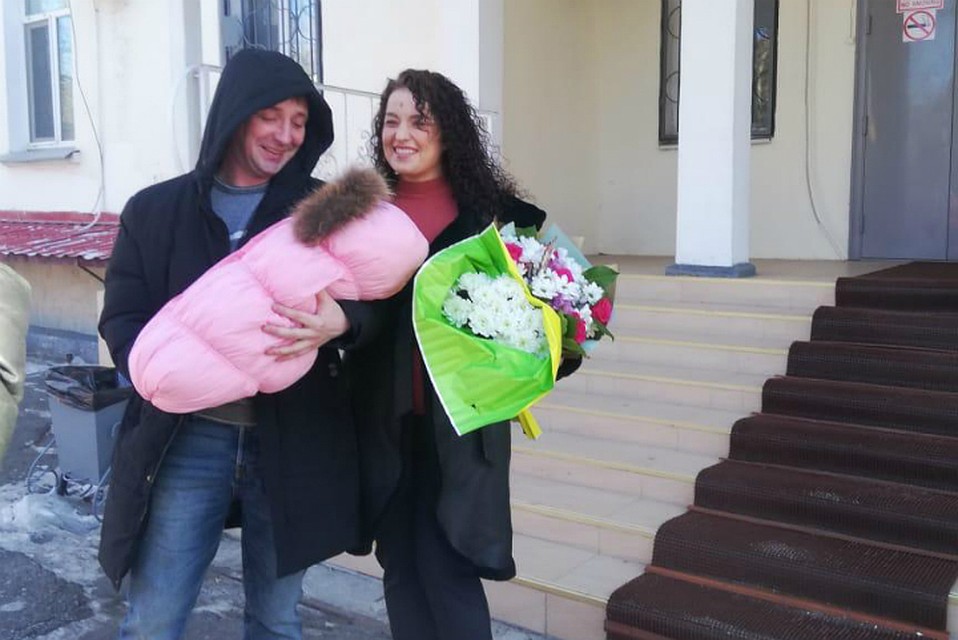 В Хабаровске женщина требует с роддома миллион рублей за роды «без помощи медиков»