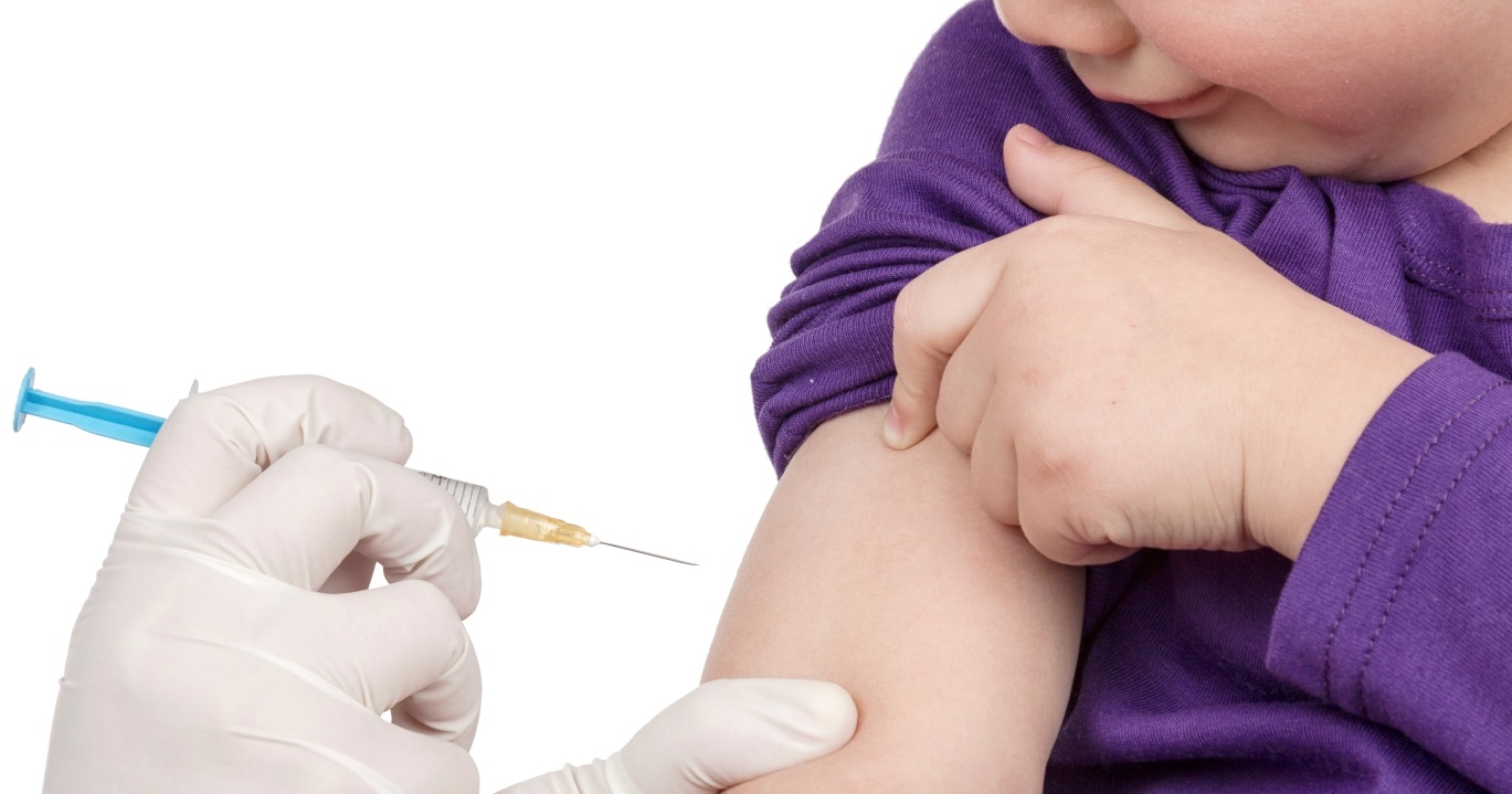 В России предложили запретить зачислять ребёнка без прививок в школы и детсады