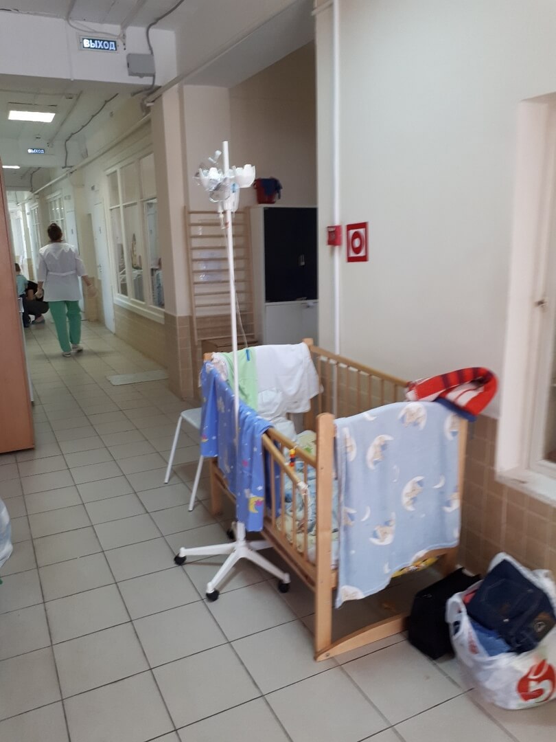 В Самаре пообещали построить новый корпус инфекционки из-за размещения детей в коридоре 2