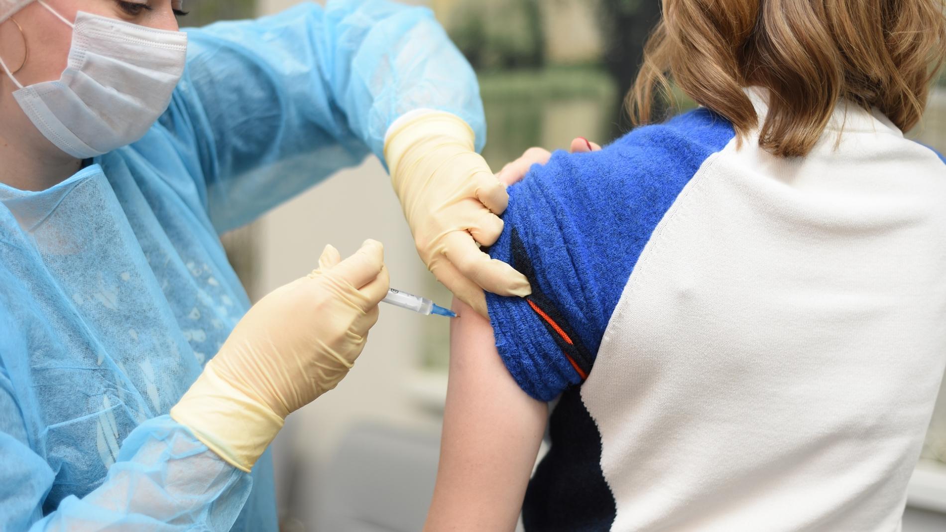 В России восстановили плановую вакцинацию взрослых