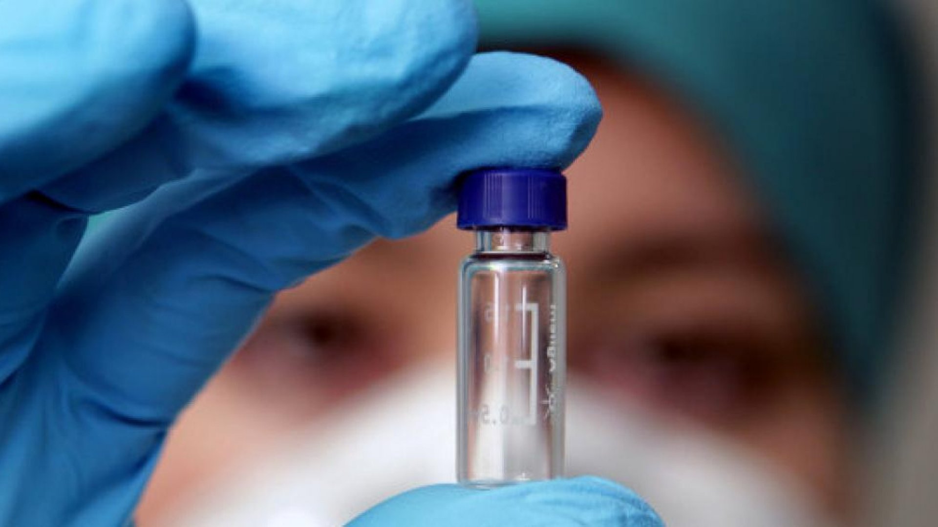 В России начали клинические испытания отечественной вакцины от COVID-19