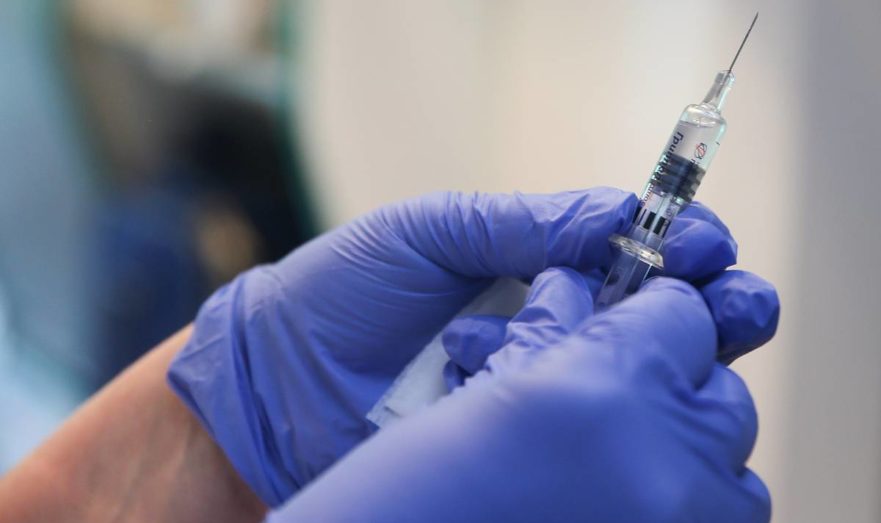 В третьем этапе исследования вакцины от коронавируса примут участие 1600 добровольцев