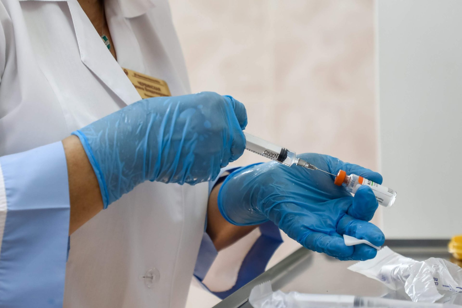 В Тамбовской области за ФАПом обнаружили 32 сожжённые ампулы вакцины от коронавируса