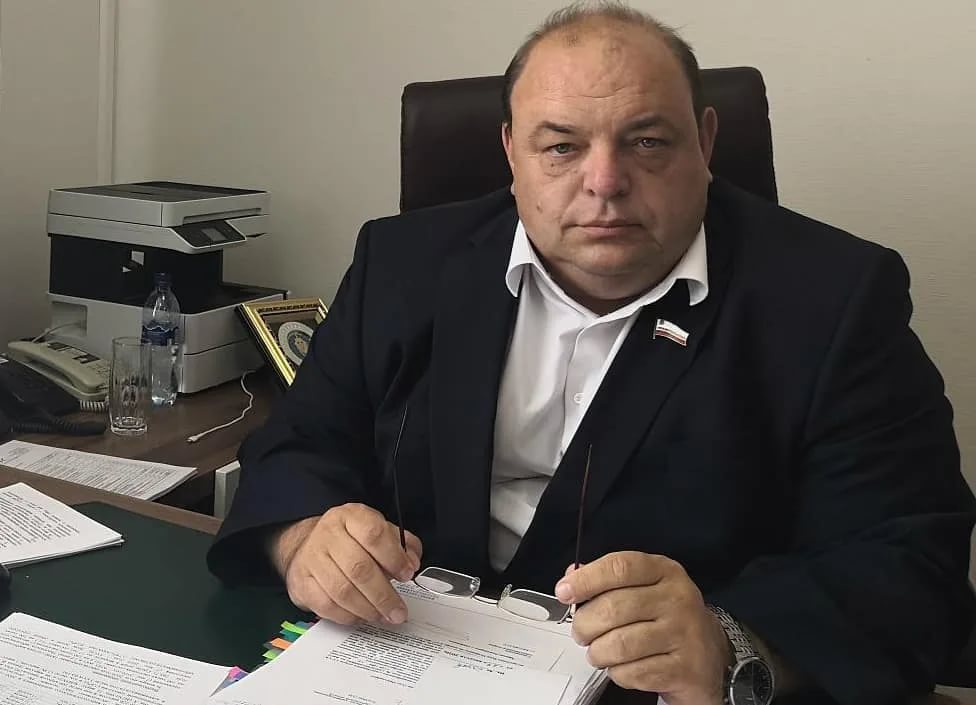 «‘Скорая’ работает без остановки»: саратовский министр извинился за долгое ожидание медиков