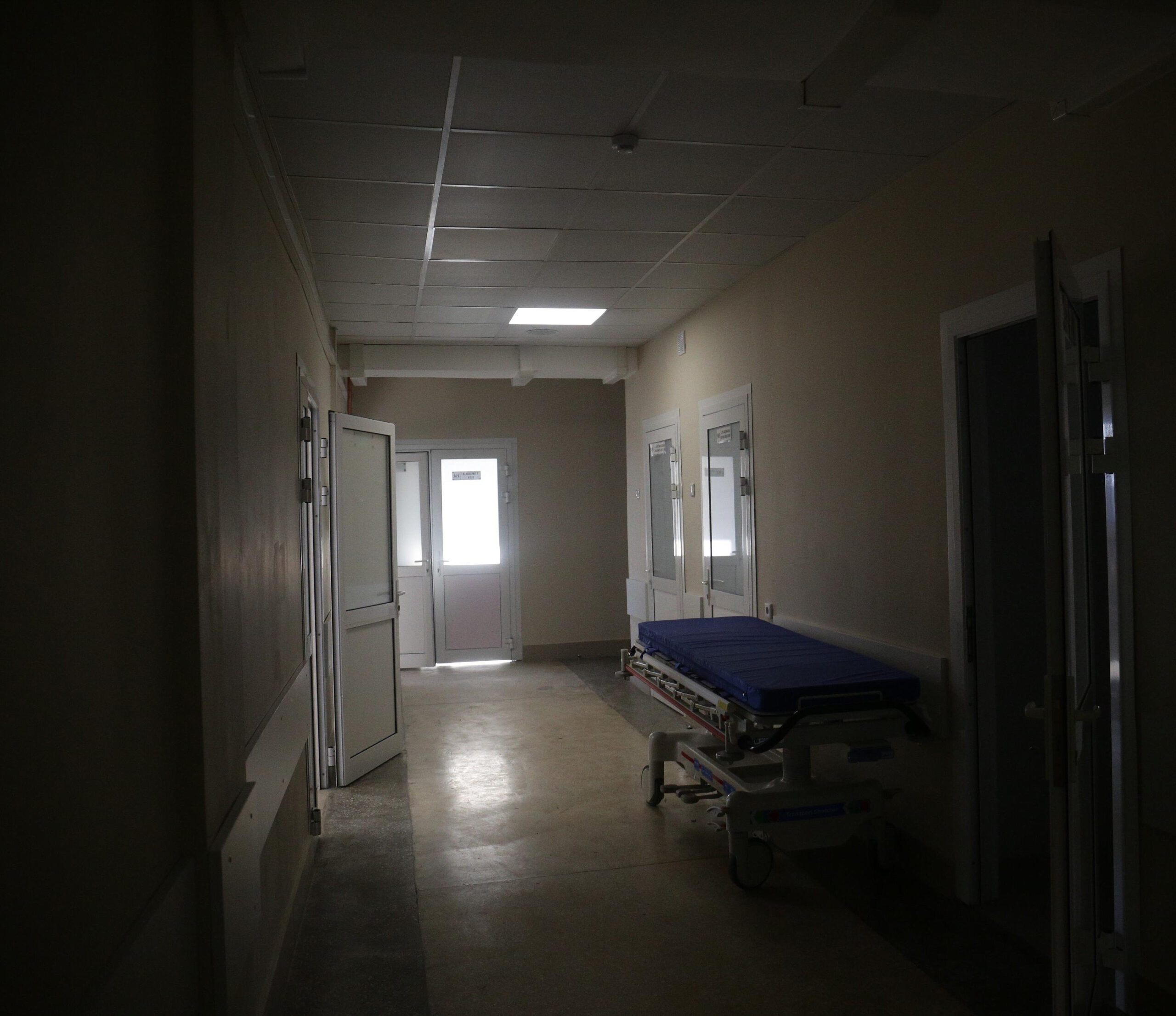 В Петербурге пациент напал с ножом на врача ковид-госпиталя