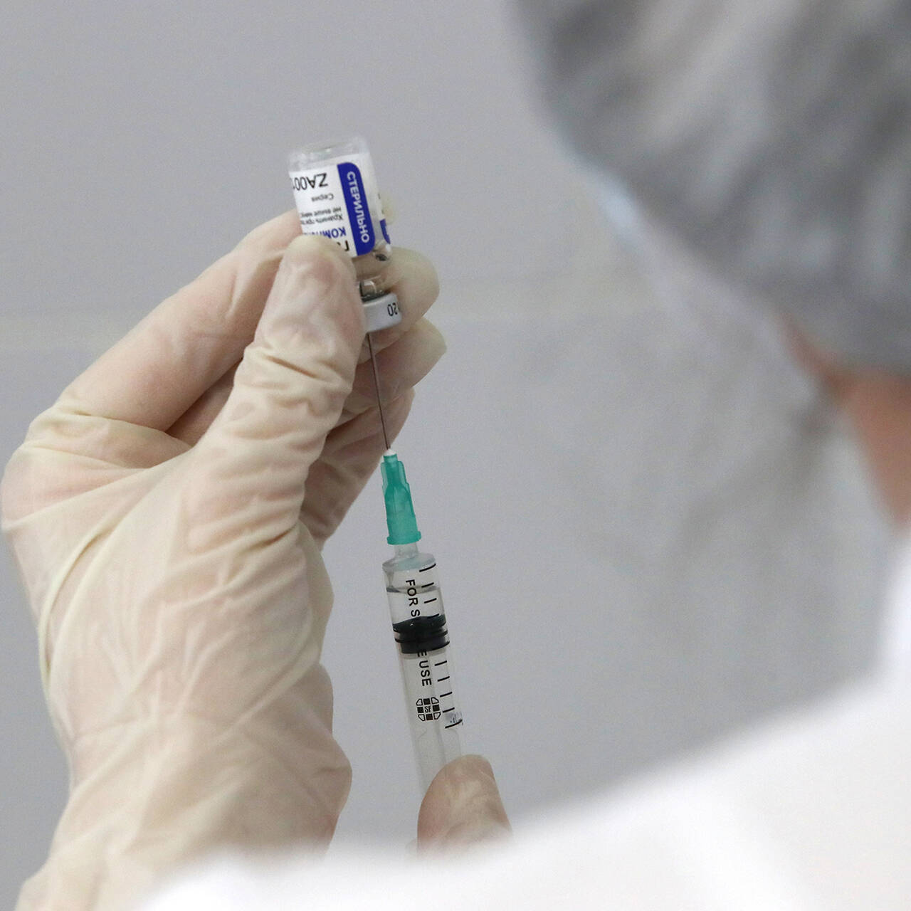Минздрав разработал схему стимулирующих выплат медикам за прививки граждан от коронавируса