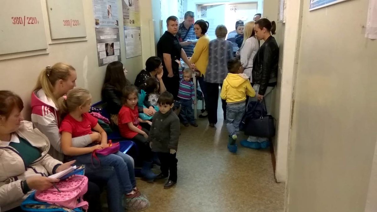 Детские поликлиники Свердловской области перевели на особый режим работы