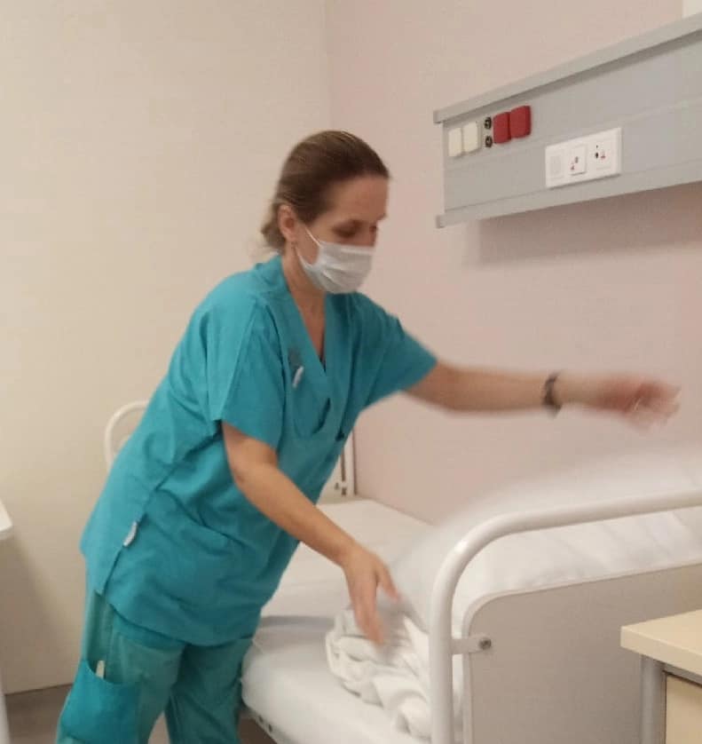Младшие медсестры Коломенского перинатального центра завершили голодовку протеста