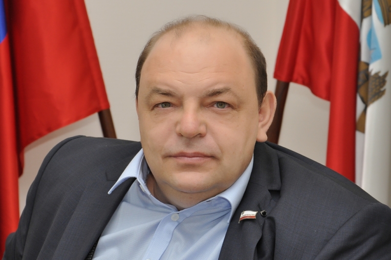Саратовский министр здравоохранения поручил сократить "раздутый" штат техперсонала больниц