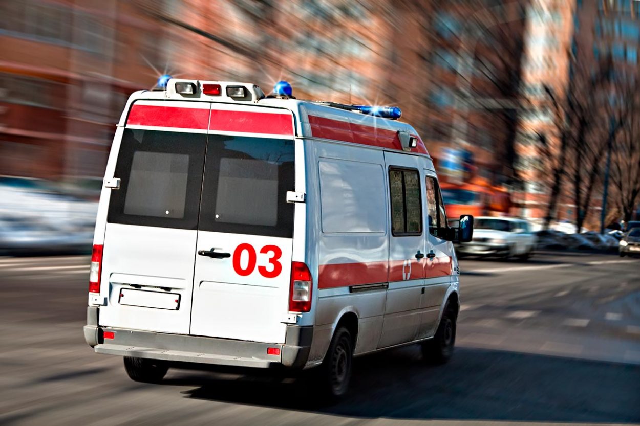 Пьяный пациент сломал нос фельдшеру скорой помощи в Волгоградской области