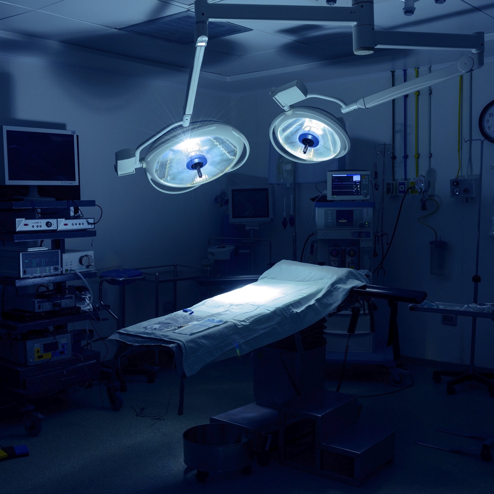 Главврач мариупольской больницы: «Лучше заболеть ковидом, чем пострадать от минно-взрывной травмы»