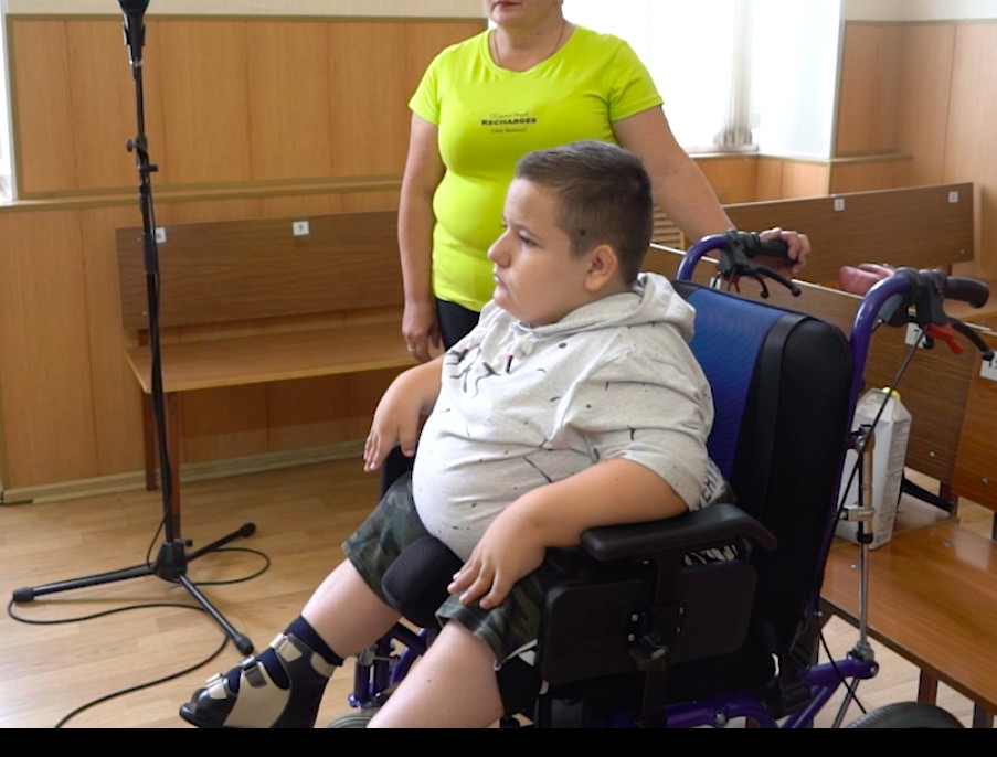 Медцентр выплатит 2,5 млн рублей матери ребенка, у которого развился частичный паралич после операции