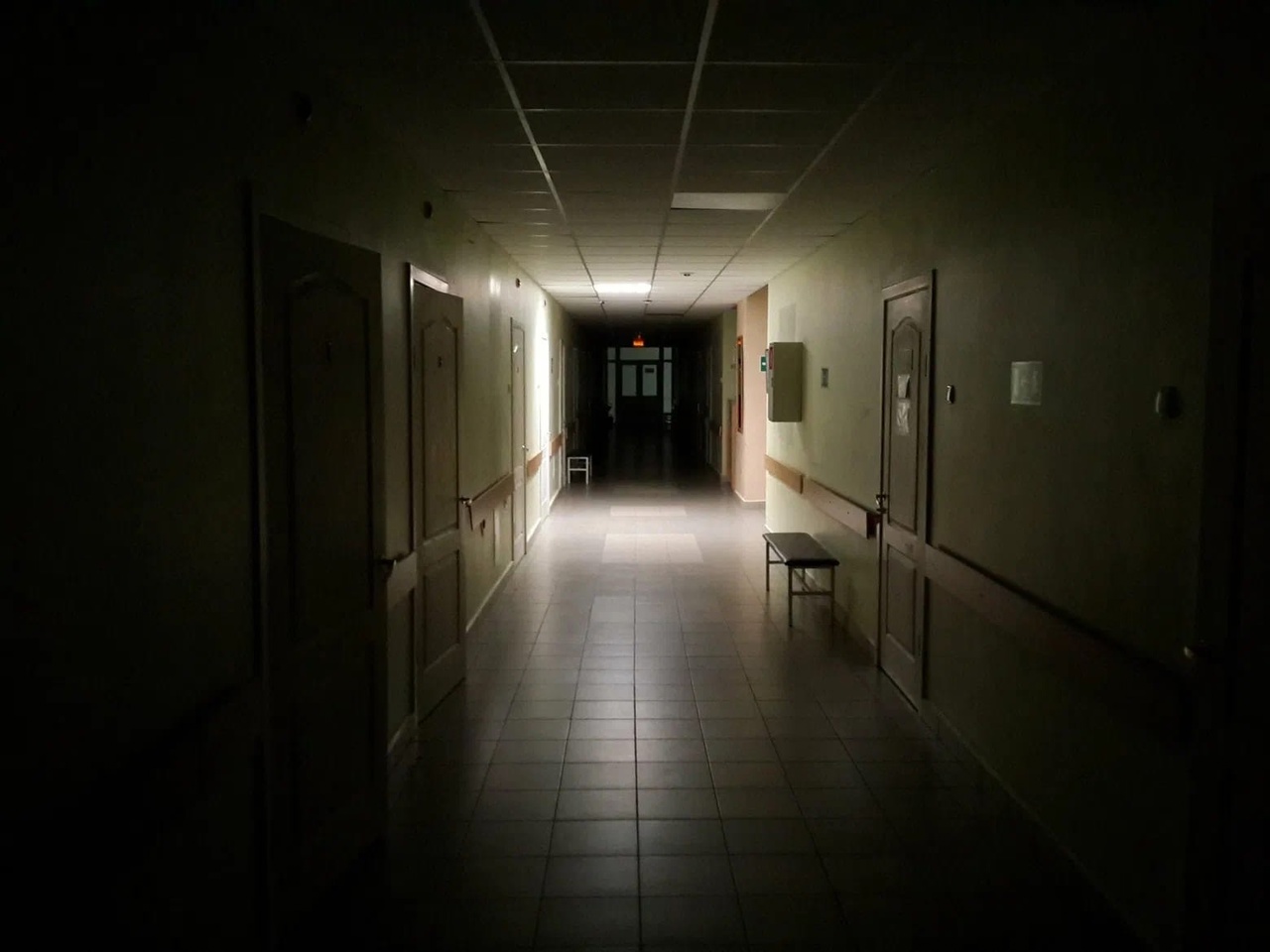 В Чите осудили медсестру, недоглядевшую за шестилетним пациентом, который умер после падения из окна