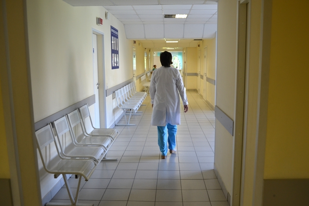 Уволилась старшая медсестра сургутской больницы, которую обвиняли в доведении до самоубийства двух медсестёр