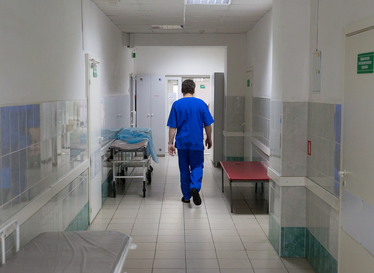 «Я обязан его уволить»: врача пермской горбольницы № 4 могут уволить в случае мобилизации
