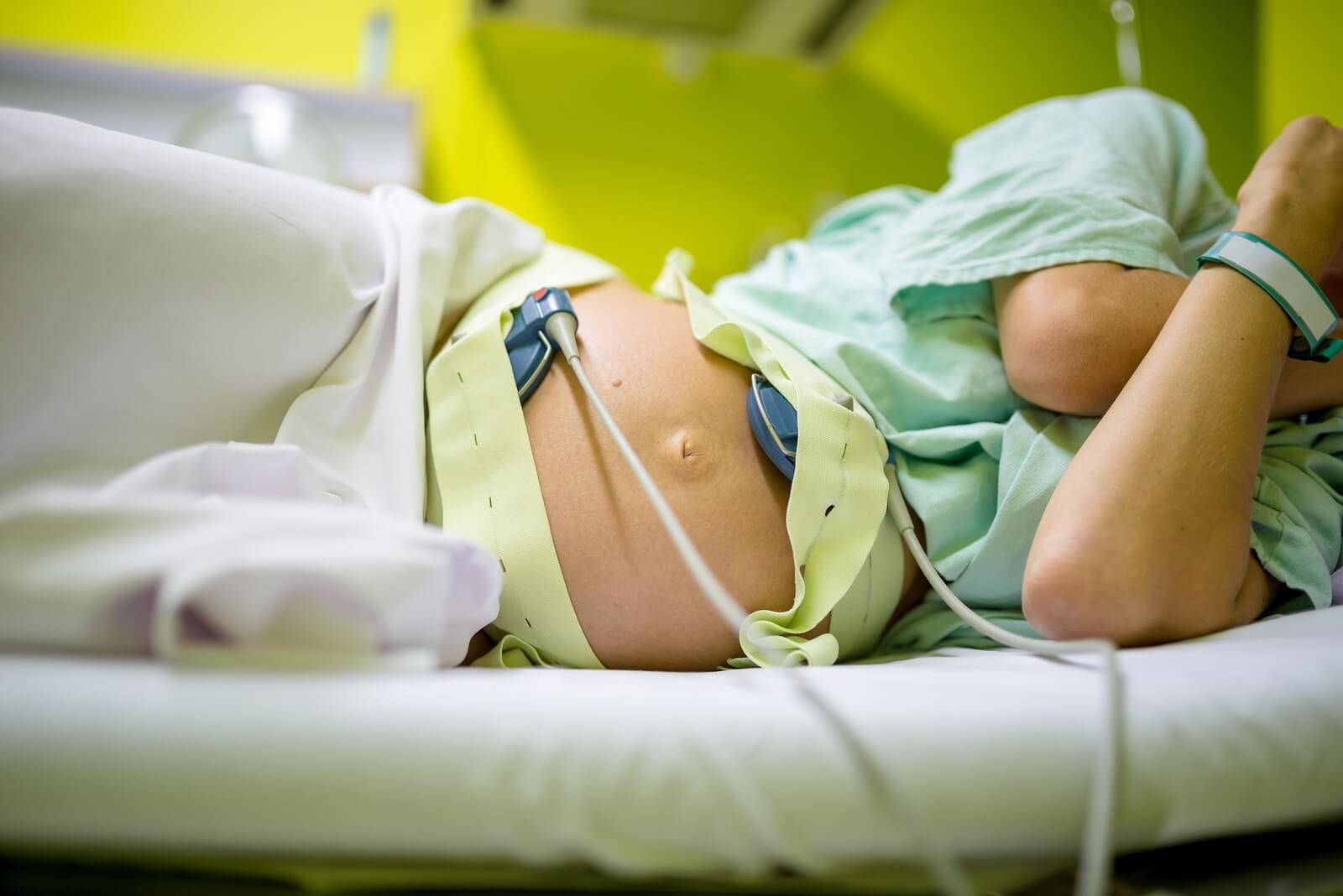Петербургские врачи приняли роды у шестнадцатилетней пациентки, вес которой составлял 38 кг