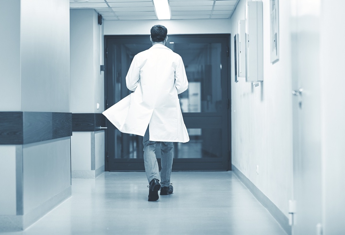 Забайкальские врачи из-за низких зарплат просят найти им другое место работы