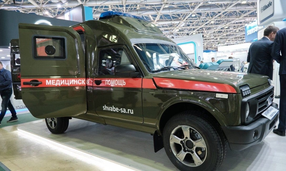 Ростех представил бронированную Lada Niva для оказания медпомощи в полевых условиях