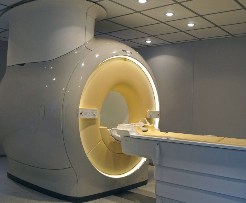Экс-главу здравоохранения Севастополя будут судить за закупку томографа в 2015 году, который сломался, так и не заработав вообще