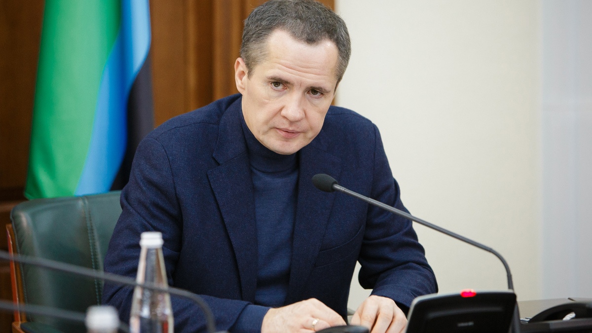 «Это попытка показать, что какая-то работа проводится», — губернатор Белгородской области – о привлечении медработников в медучреждения