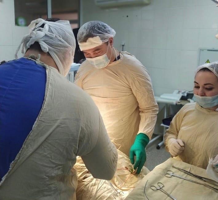 Главный хирург Минздрава Калмыкии отправился добровольцем в зону СВО