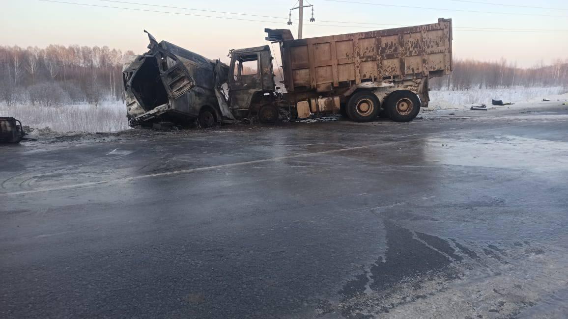 СМИ: водитель грузовика, протаранившего автомобиль «скорой» в Томске, был пьян 
