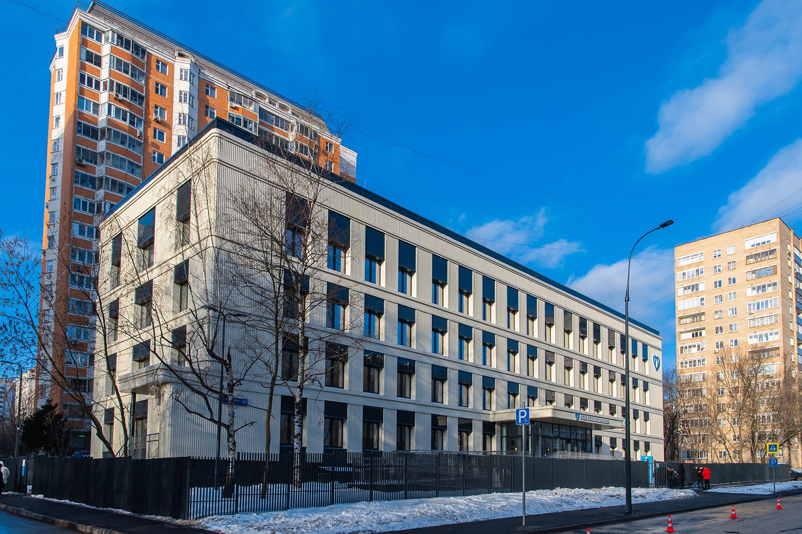 В Москве по новому стандарту реконструировали уже 75 поликлиник