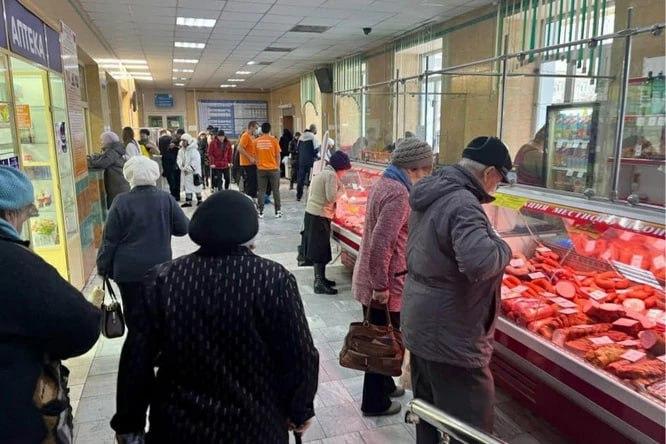 «Это недопустимо», — Кузбасский Минздрав проверит медучреждения области из-за открытия мясной лавки в одной из поликлиник