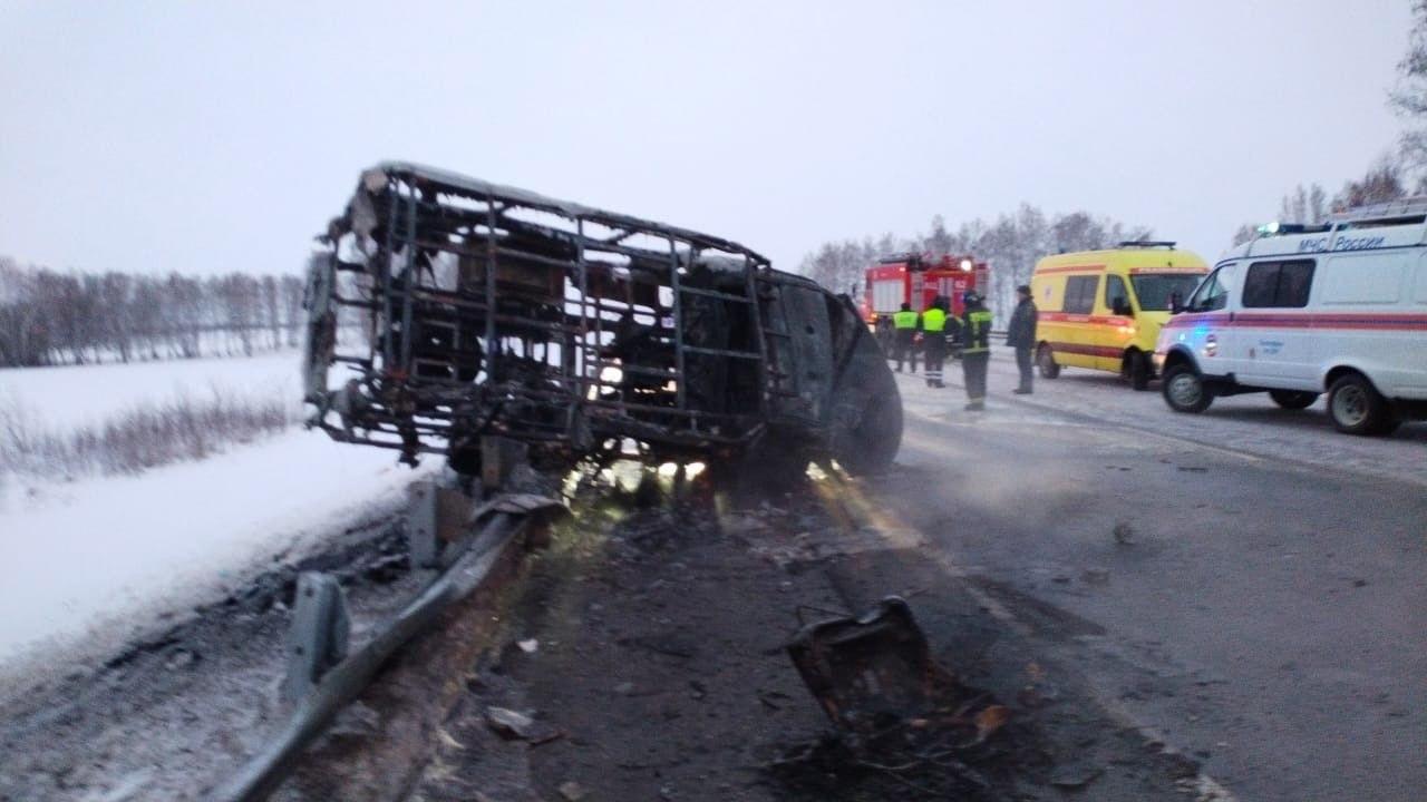 Фельдшер и водитель «скорой» погибли в ДТП под Новосибирском