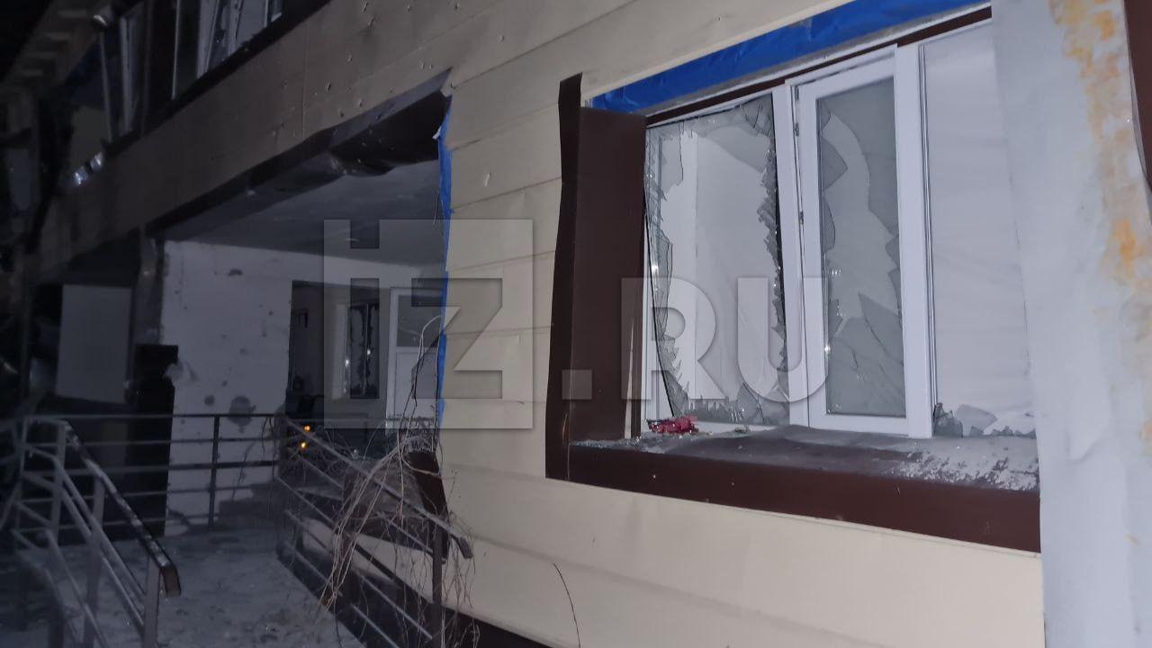 28 января в населенном пункте Новоайдар (Луганская Народная Республика) украинские вооруженные силы нанесли удар реактивными снарядами системы залпового огня «HIMARS» по зданию районной больницы. ﻿