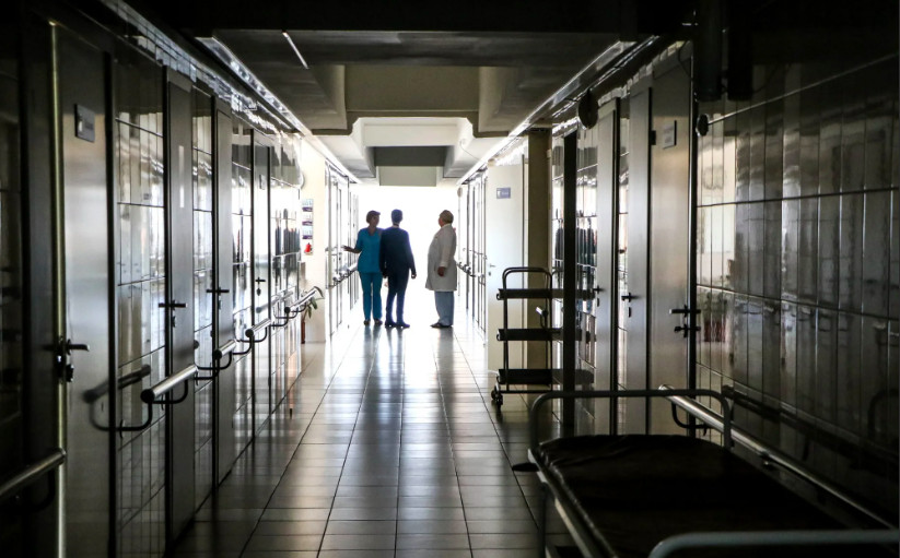 В Ленинградской области иностранцы напали на врачей, которые не смогли «воскресить» их убитого друга