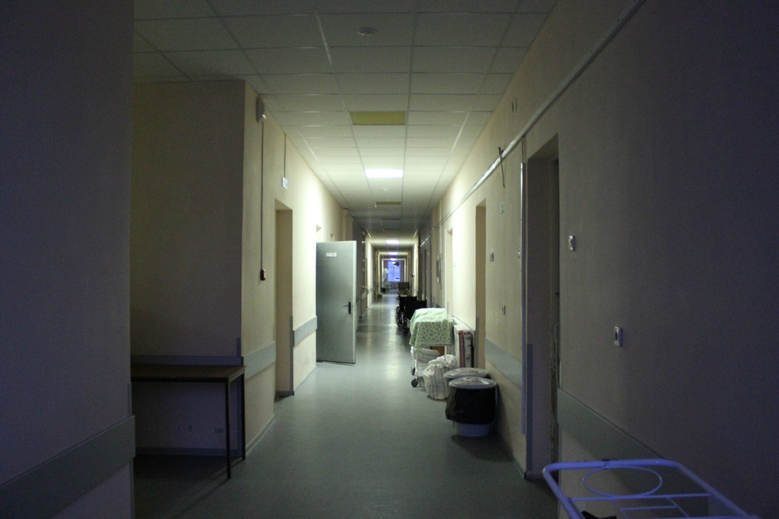 Оренбургская больница пыталась сэкономить на стимулирующих  выплатах сотрудникам – прокуратура вернула медикам 8,5 млн рублей