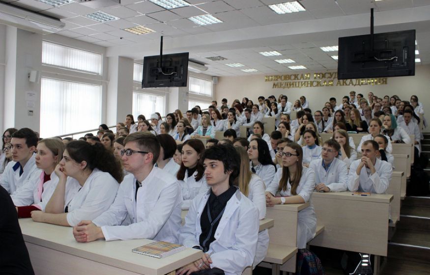 В России 13 медицинских вузов могут начать подготовку офицеров запаса по военно-учетным специальностям