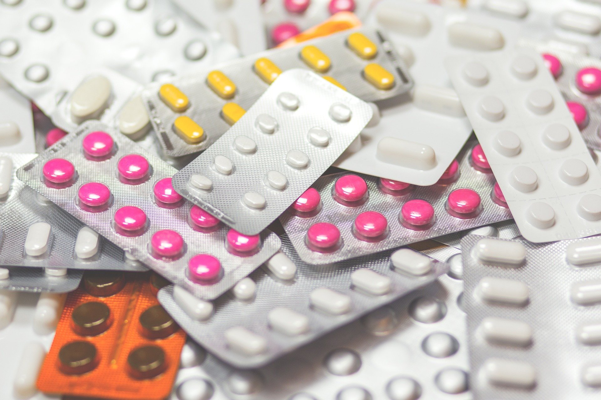 Росздравнадзор выдал первое разрешение на онлайн-торговлю рецептурными лекарствами