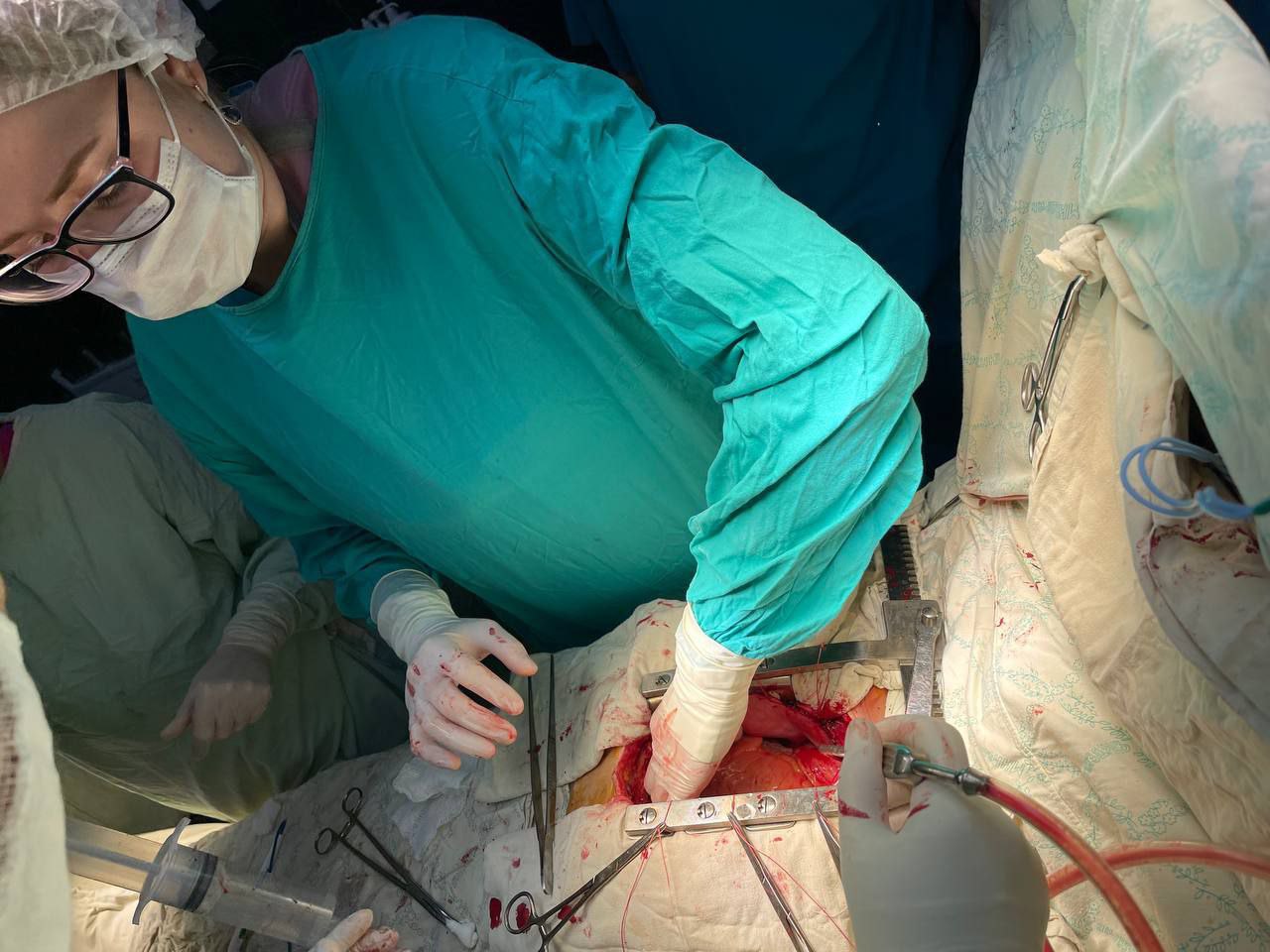 Донецкие кардиохирурги сумели извлечь пулю из работающего сердца