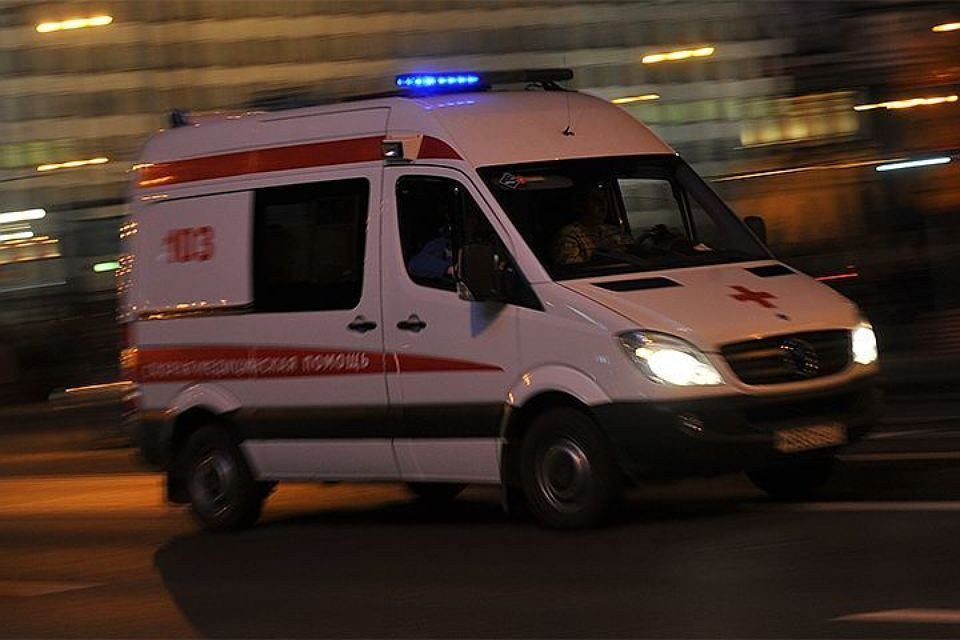 На Урале пьяный пациент бросился на «скоропомощника» с топором после отказа госпитализировать его