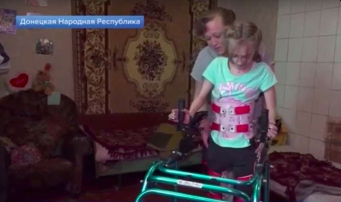 Петербургские врачи вернули парализованной после обстрела в ДНР девочке возможность двигаться