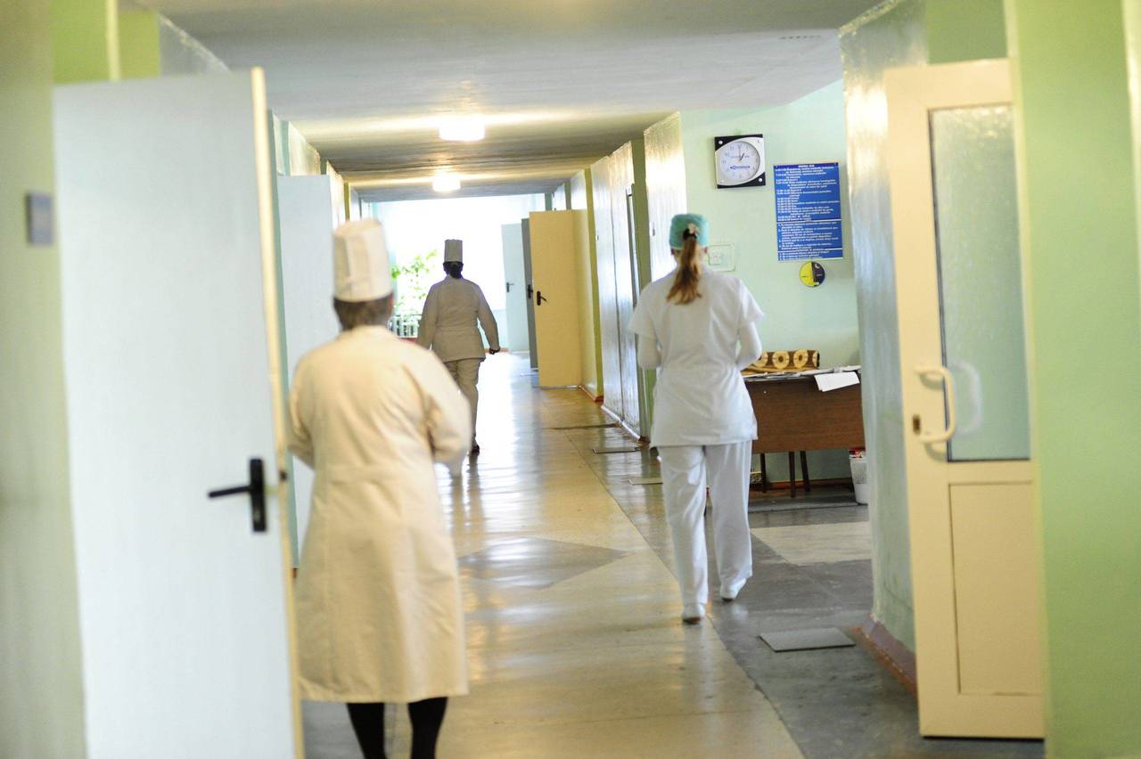 Власти Алтайского края направят 1,5 млрд рублей на привлечение врачей и медперсонала